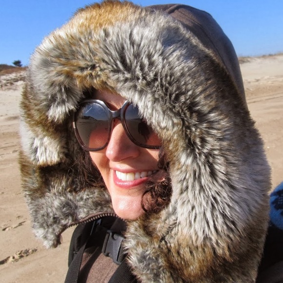 Meet your Posher, Bridget - Picture 1 of 1